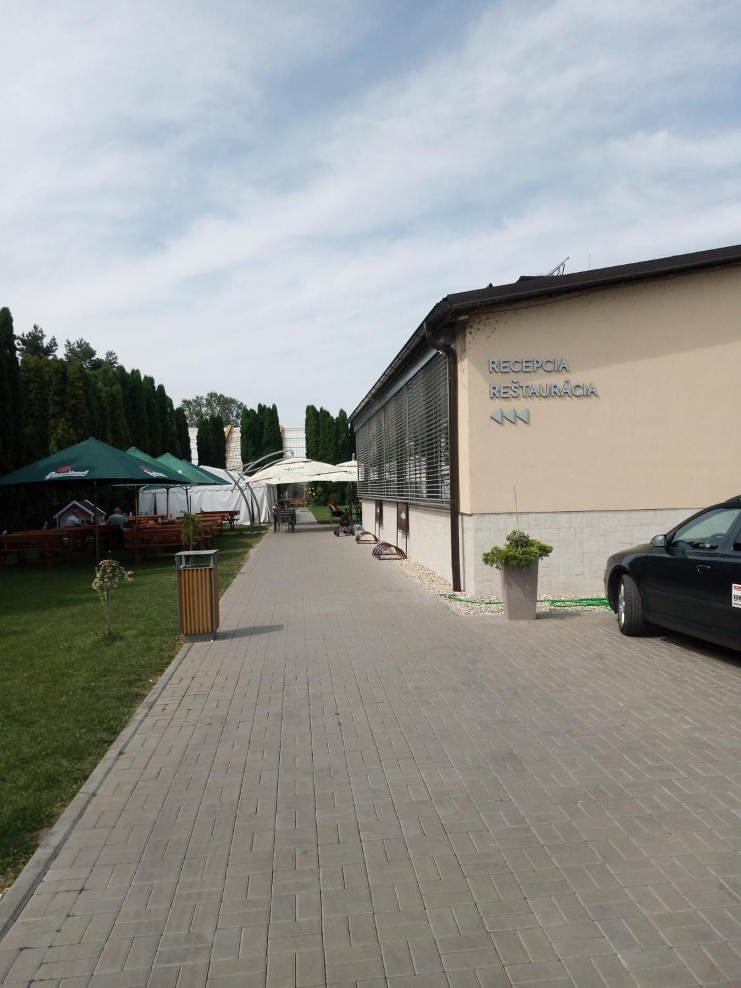 Penzion Adriana Nové Mesto nad Váhom Εξωτερικό φωτογραφία